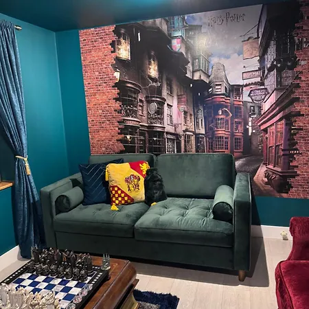 Hogwarts Apartment Abbots Langley Exterior foto